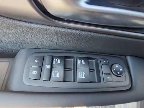 New 2026 Chrysler Pacifica Select image 27