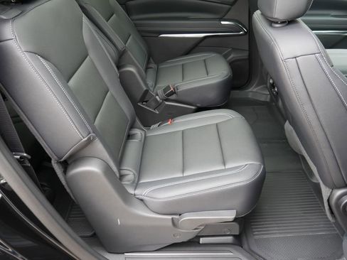 New 2026 Chevrolet Traverse LT image 25