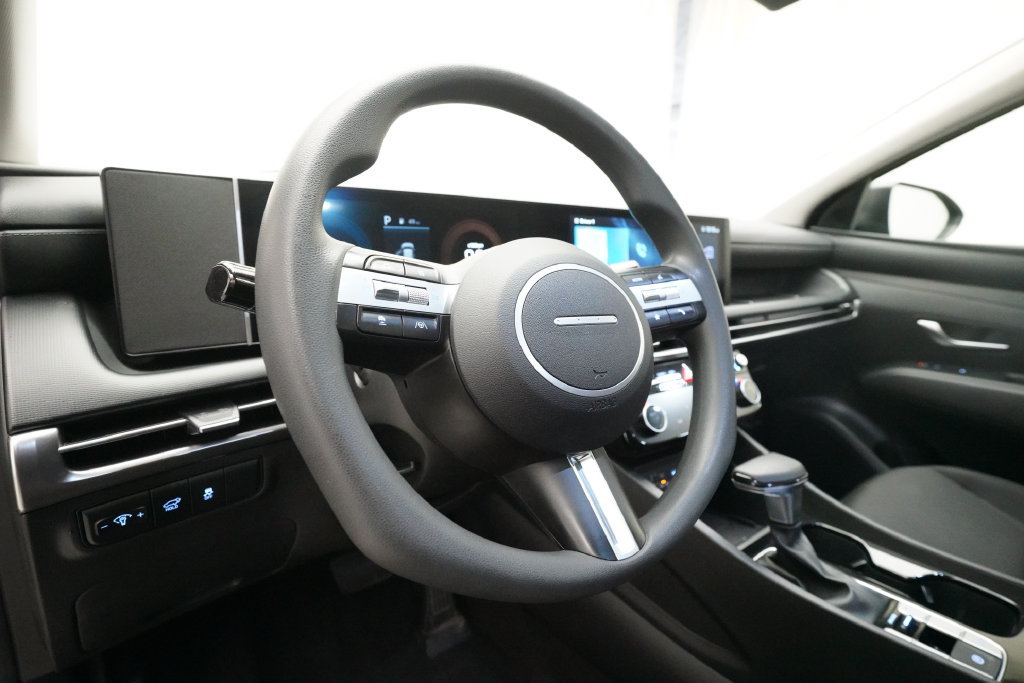 Used 2025 Hyundai Tucson SEL AWD/4WD image 8