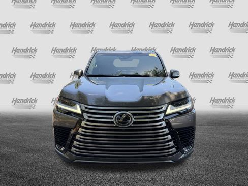 Used 2022 Lexus LX 600 4WD w/ Accessory Package (Z1) image 3