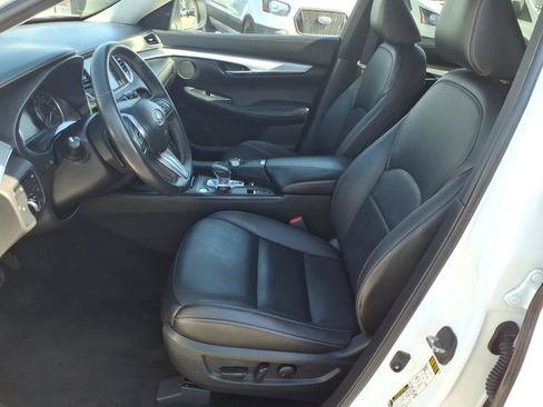 Used 2020 INFINITI QX50 Essential image 12