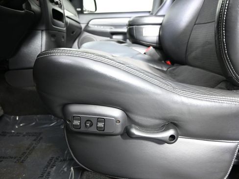 Used 2005 Dodge Ram 1500 Truck 2WD Quad Cab image 22