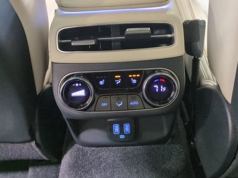 Certified 2025 Genesis Electrified GV70 w/ Prestige Package AWD/4WD image 19