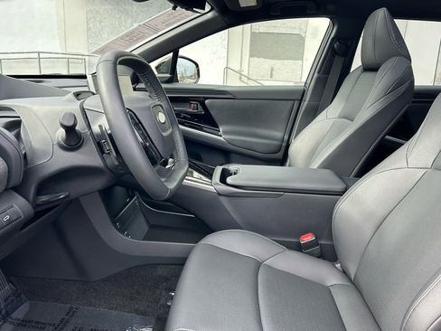 Used 2024 Subaru Solterra Touring image 10