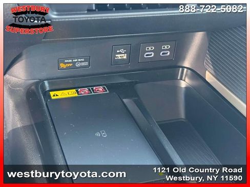 Used 2026 Toyota Camry SE w/ Convenience Package FWD image 32