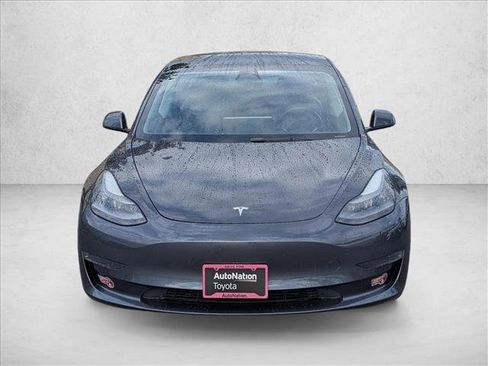 Used 2022 Tesla Model 3 image 2