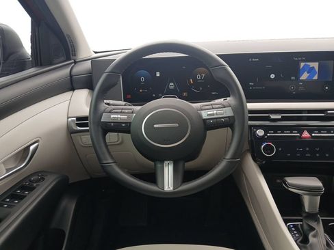 Used 2026 Hyundai Tucson SEL FWD image 12