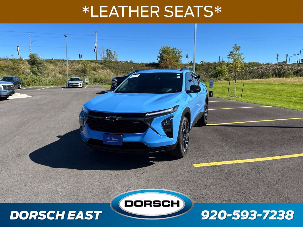 Used 2024 Chevrolet Trax RS w/ Sunroof Package FWD image 1