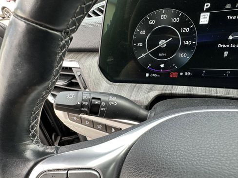 Used 2024 Kia Telluride SX Prestige image 32