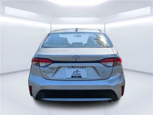 Used 2022 Toyota Corolla LE FWD image 4