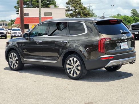 Used 2022 Kia Telluride S FWD image 7