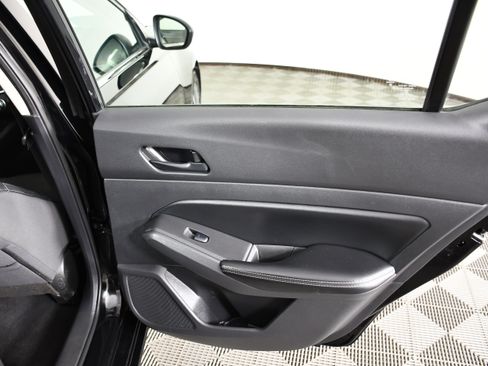 Used 2024 Nissan Altima 2.5 SV FWD image 42