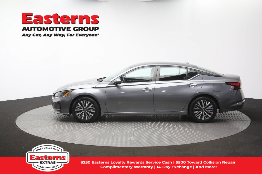 Used 2023 Nissan Altima 2.5 SV FWD image 62