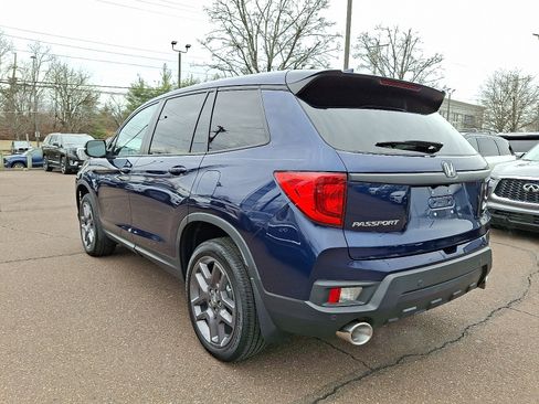 Used 2023 Honda Passport EX-L image 4