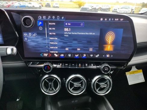 Used 2024 Chevrolet Blazer EV LT image 6