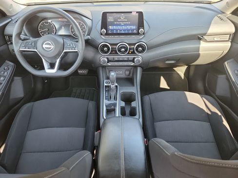 Used 2024 Nissan Sentra SV image 9