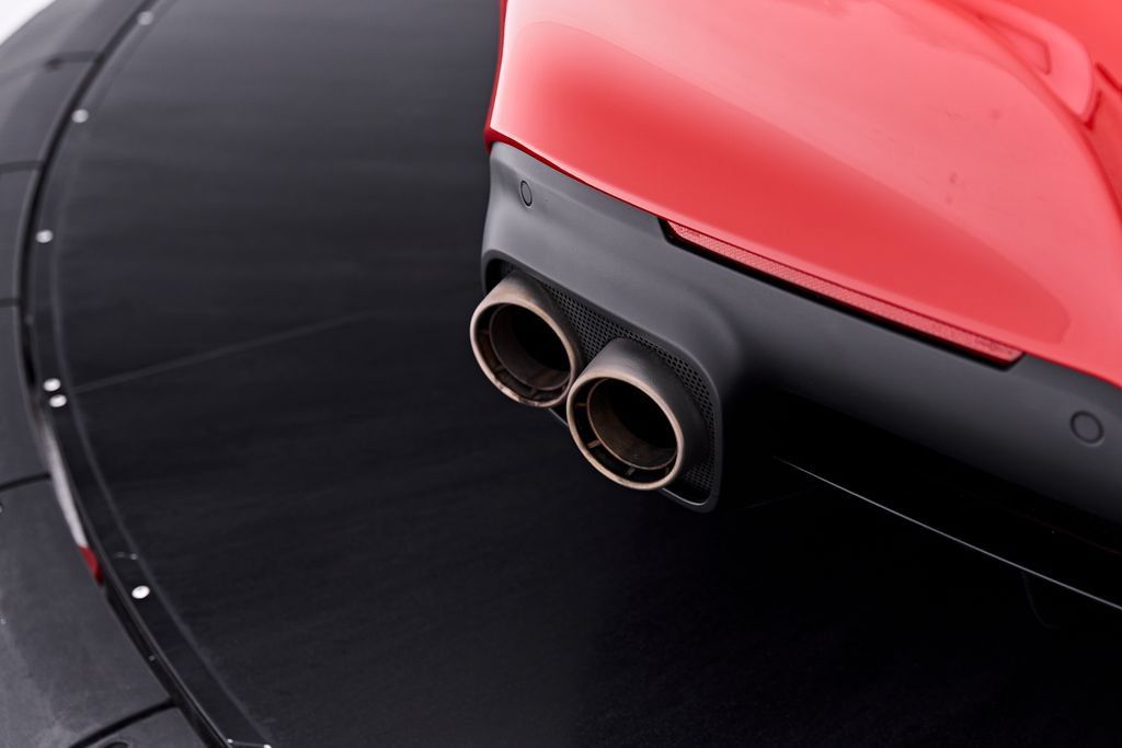 Used 2016 Ferrari F12 Berlinetta RWD image 39