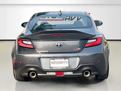 Used 2022 Toyota GR86 Premium w/ ALL Weather Mat Package (TMS) RWD image 6