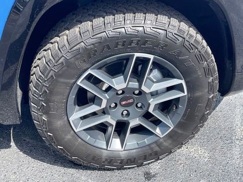 New 2026 GMC Terrain AT4 w/ Convenience Package III AWD/4WD image 26