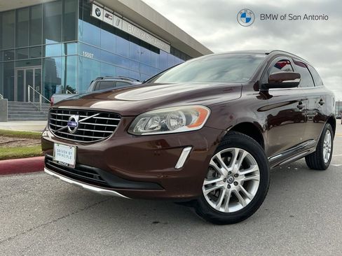 Used 2015 Volvo XC60 T5 Premier w/ Proximity Package image 1
