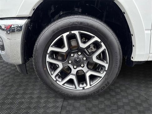 Used 2025 RAM 1500 Laramie image 14