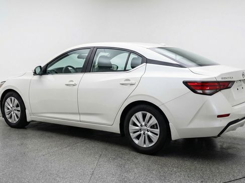 Used 2025 Nissan Sentra S image 6