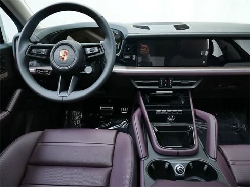 New 2026 Porsche Cayenne S image 15