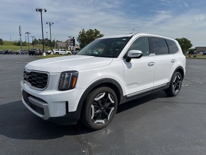 Used 2025 Kia Telluride S
