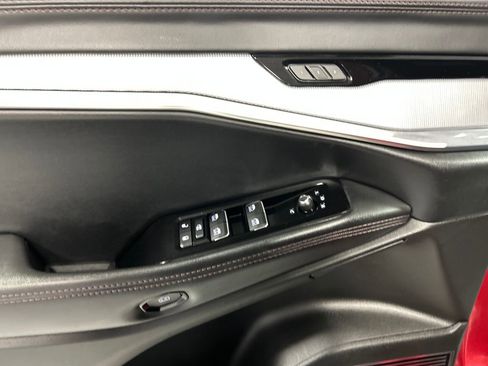 Used 2024 Jeep Wagoneer Launch Edition image 14