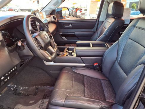 Used 2024 Toyota Tundra Limited AWD/4WD image 15