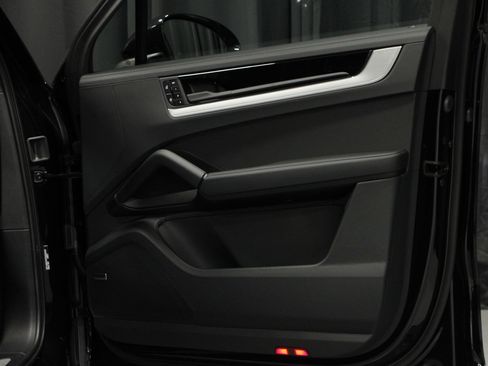 New 2026 Porsche Cayenne S AWD/4WD image 16