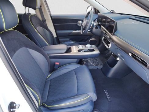 Used 2023 Genesis GV60 Performance image 20