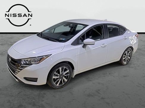Used 2025 Nissan Versa SV w/ Trunk Package FWD image 1