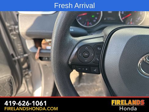 Used 2020 Toyota RAV4 LE image 19