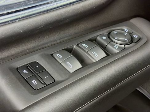 Used 2023 Chevrolet Tahoe Z71 w/ Z71 Off-Road Package AWD/4WD image 25