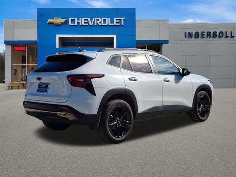 Used 2025 Chevrolet Trax ACTIV w/ Sunroof Package FWD image 27