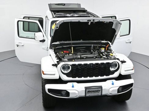 Used 2024 Jeep Wrangler High Altitude AWD/4WD image 49