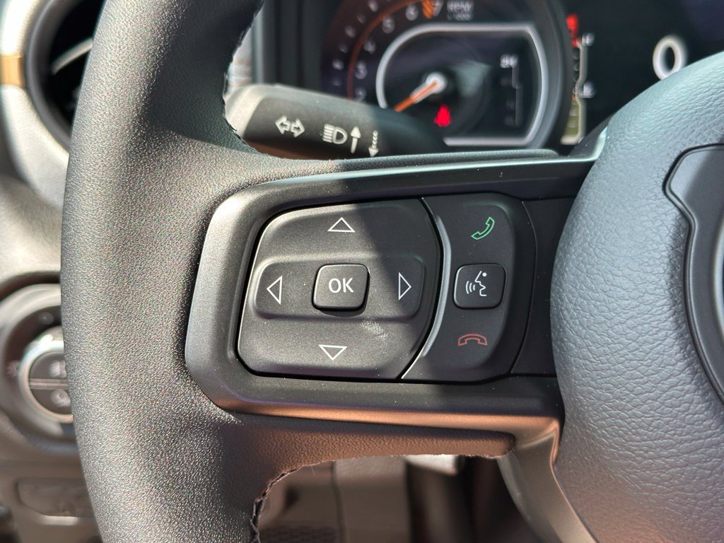 New 2026 Jeep Gladiator Sport AWD/4WD image 30