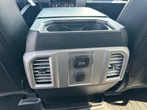 Used 2017 Ford F250 Lariat w/ Lariat Value Package AWD/4WD image 27
