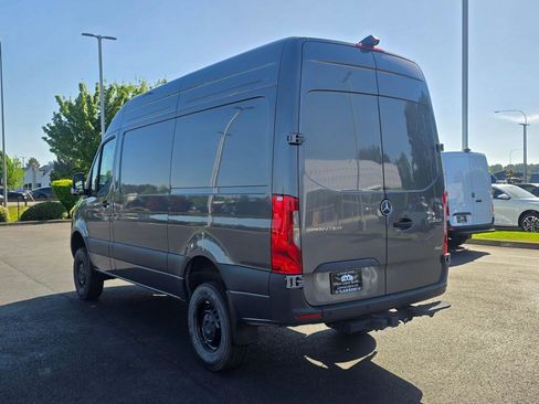 New 2025 Mercedes-Benz Sprinter 2500 image 4