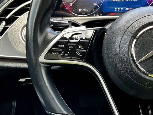 Used 2025 Mercedes-Benz E 350 Sedan image 28