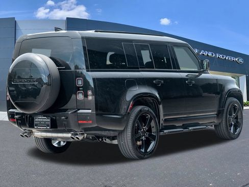 New 2026 Land Rover Defender 130 V8 AWD/4WD image 4