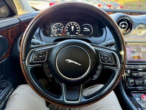 Used 2016 Jaguar XJ L Portfolio image 22