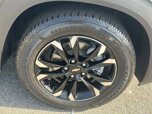 Used 2022 Chevrolet TrailBlazer LT w/ Convenience Package image 15