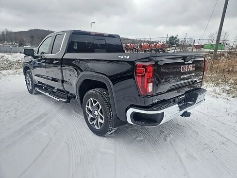 New 2026 GMC Sierra 1500 SLE w/ Preferred Package image 3
