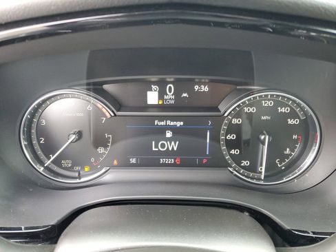 Used 2023 Cadillac XT5 Premium Luxury w/ LPO, Floor Liner Package image 10