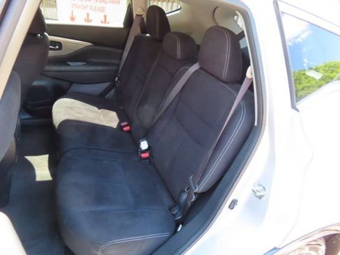 Used 2017 Nissan Murano SV w/ Premium Plus Package AWD/4WD image 13