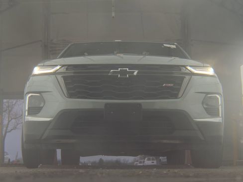 Used 2024 Chevrolet Traverse RS image 4