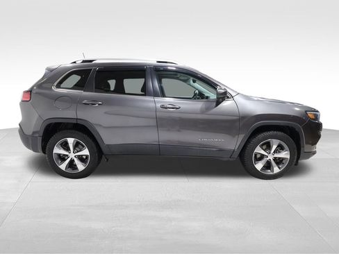 Used 2019 Jeep Cherokee Limited w/ Technology Group AWD/4WD image 4