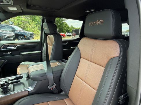New 2026 Chevrolet Silverado 1500 High Country AWD/4WD image 15